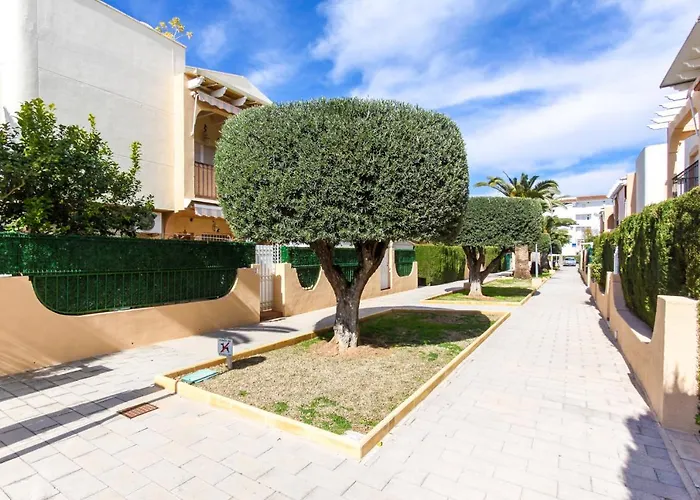 Els Molins Con Terraza De 25 Metros A Un Paso Del Mar Les Marines Denia By Costablancarent