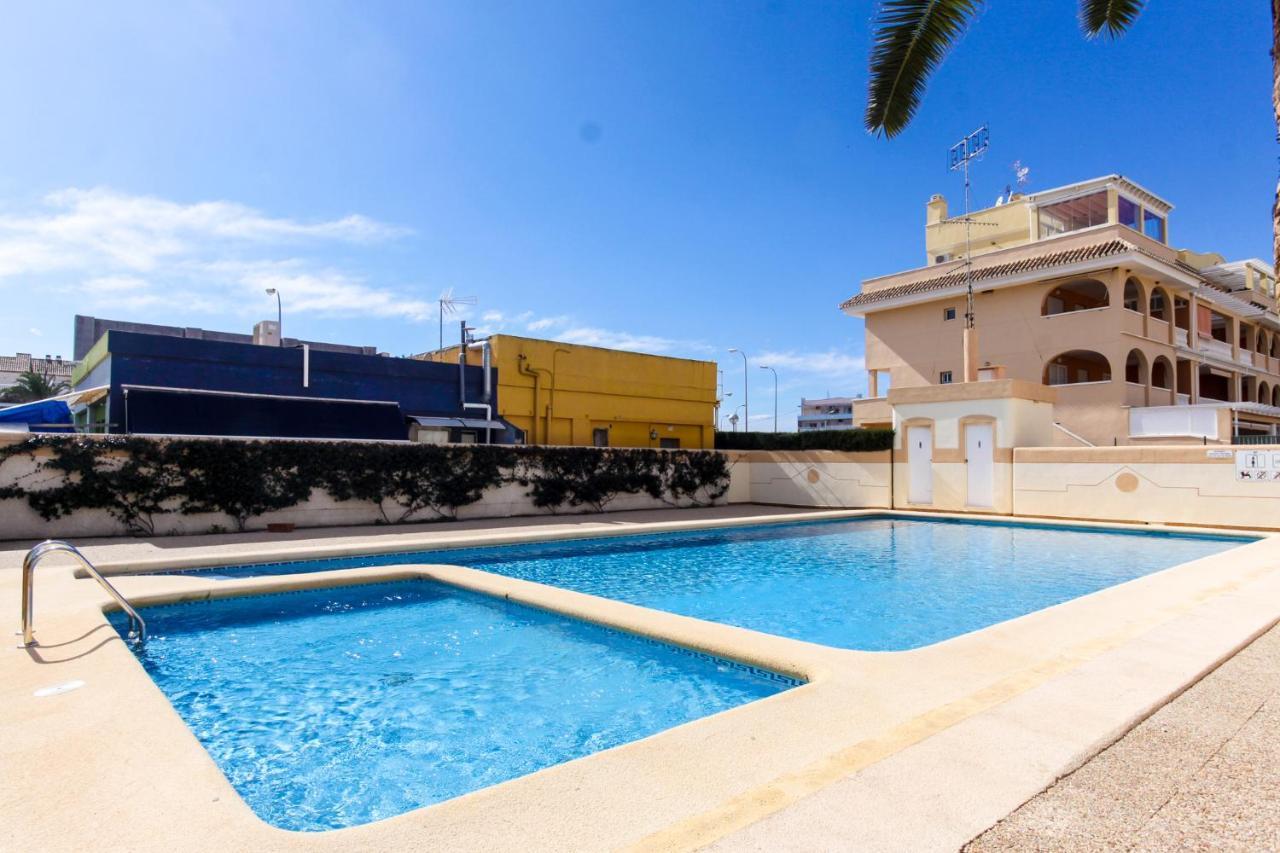 Apartment Els Molins Con Terraza De 25 Metros A Un Paso Del Mar Les Marines By Costablancarent
