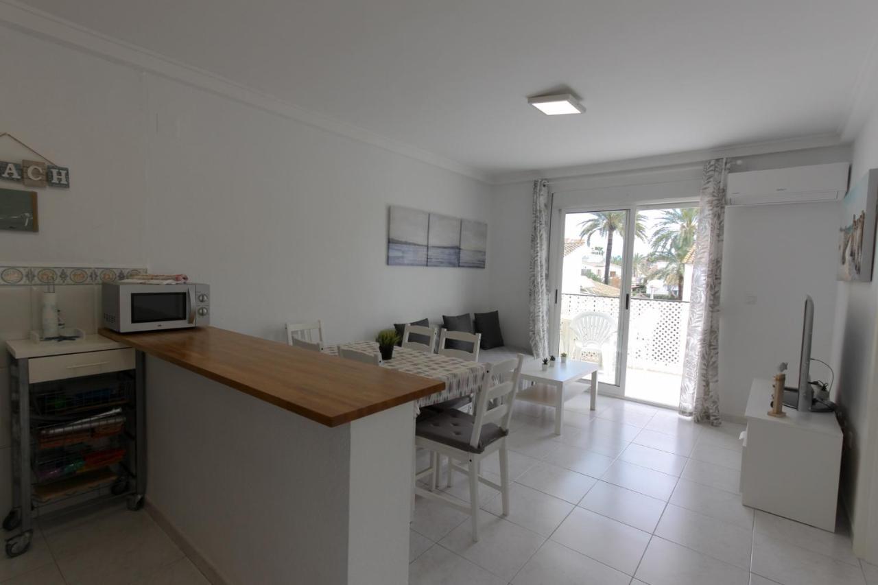 Els Molins Con Terraza De 25 Metros A Un Paso Del Mar Les Marines By Costablancarent Apartment Denia